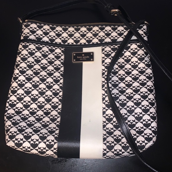 kate spade Handbags - Kate Spade Crossbody